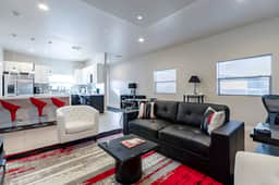 PHX Retreat · 2 Bedroom 2 Bath Home in Historic Neighborhood