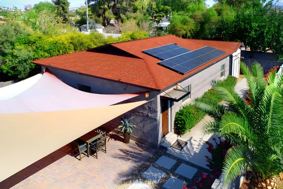 PHX Retreat · 2 Bedroom 2 Bath Home in Historic Neighborhood